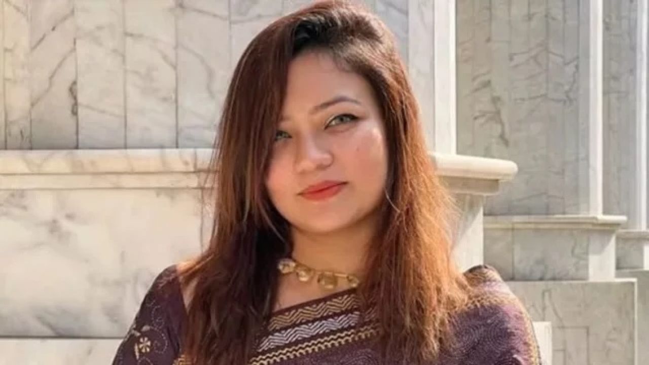 মাঝেমধ্যে ভাবি এদেরকে পড়িয়ে কি লাভ: ঢাবি শিক্ষিকা মোনামি
