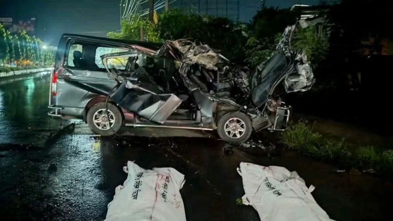 পটিয়ার কর্ণফুলী কলেজ বাজারে কাভার্ড ভ্যান ও হাইস গাড়ির সংঘর্ষে ঈদগাঁওর ৪ জনের মর্মান্তিক মৃত্যু