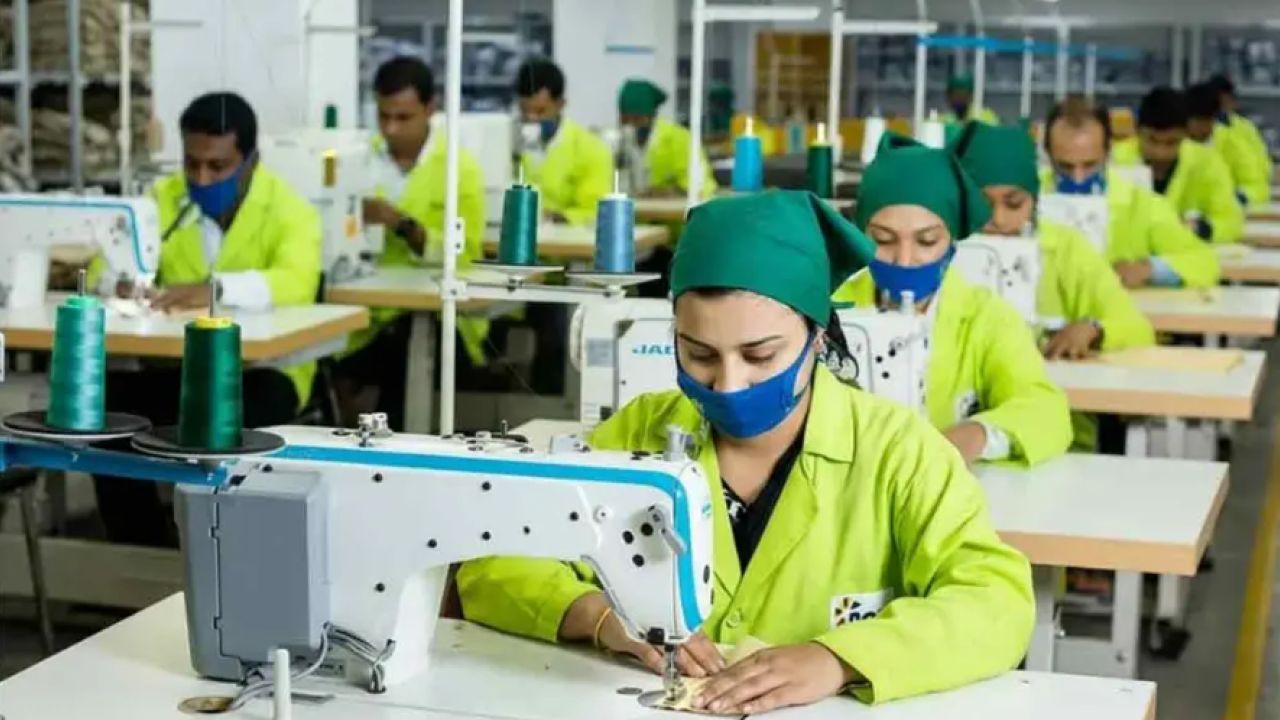 নতুন বাজারে পোশাক রপ্তানির ৫৭ শতাংশই পাঁচ দেশে