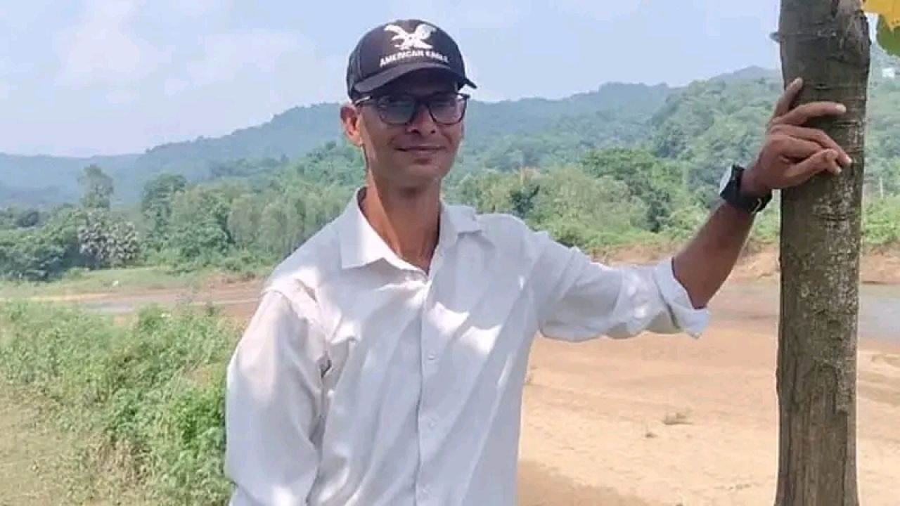 প্রকাশ্যে বাজারে সাংবাদিককে গু'লি করে হ'ত্যা